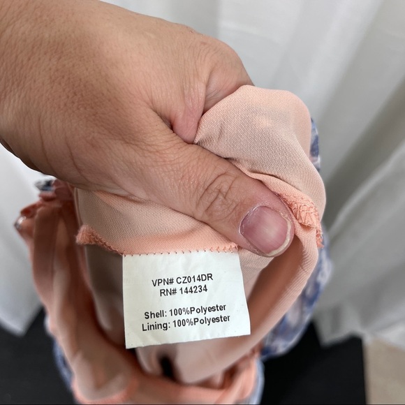 Foxiedox maxi dress with low neck - Picture 9 of 12